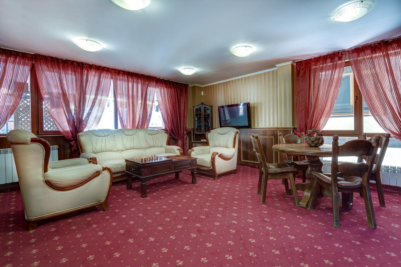 Mountain Lodge Apartments Pamporovo Exterior photo